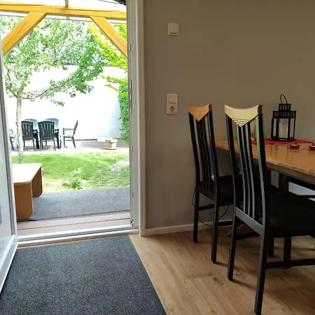 펜션 Janet Ratschkowski By Interhome 바르트